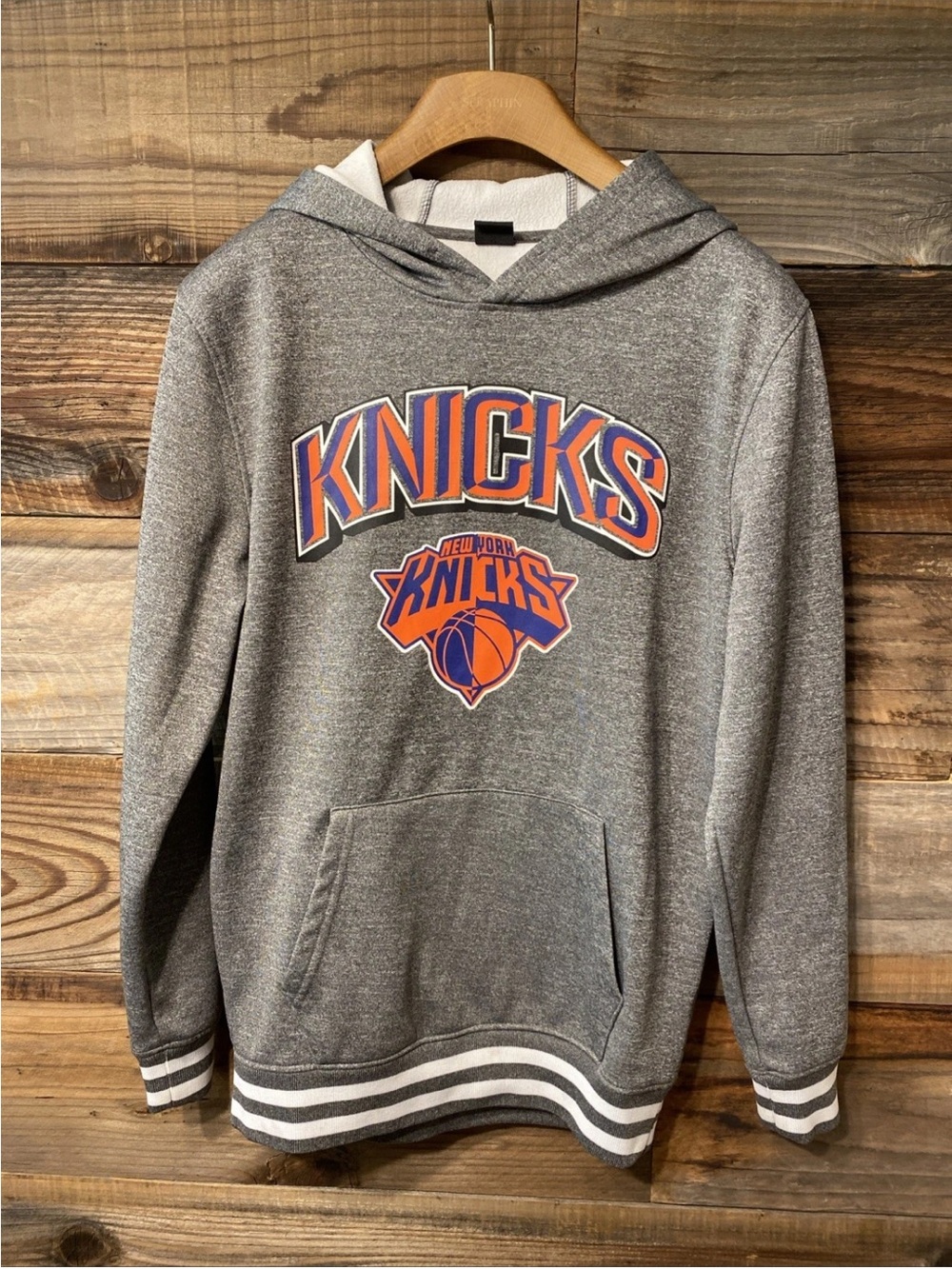 Knicks NY NEW YORK NBA hoodie sweatshirt small s ultra game grey gray unisex